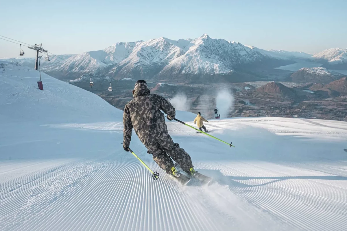 Skiing in Queenstown