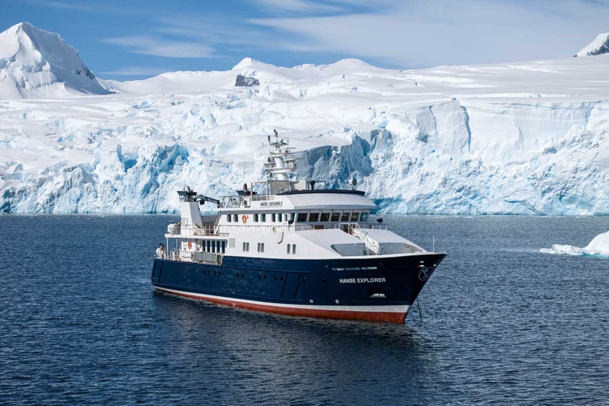 The Ship in Antartica